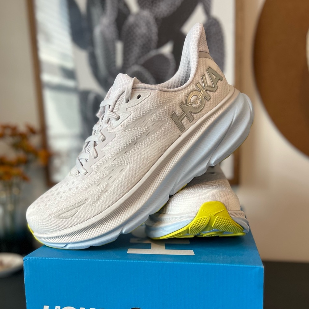🏵️HOKA Clifton 9 Running Shoes🏵️